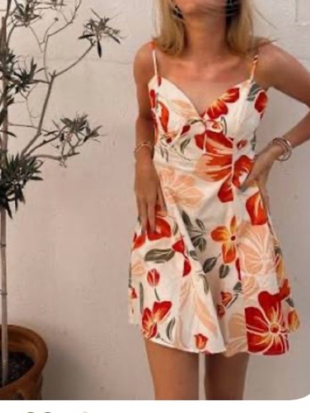 Sincerely Jules NWOT Tropical Floral Mini Dress p-p 17; length 28 inches